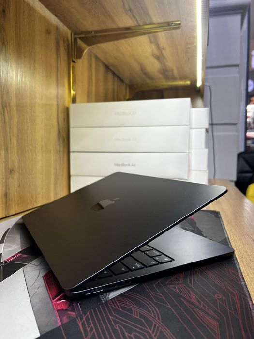 MacBook Air M2 100% 13 sikl 8/256
