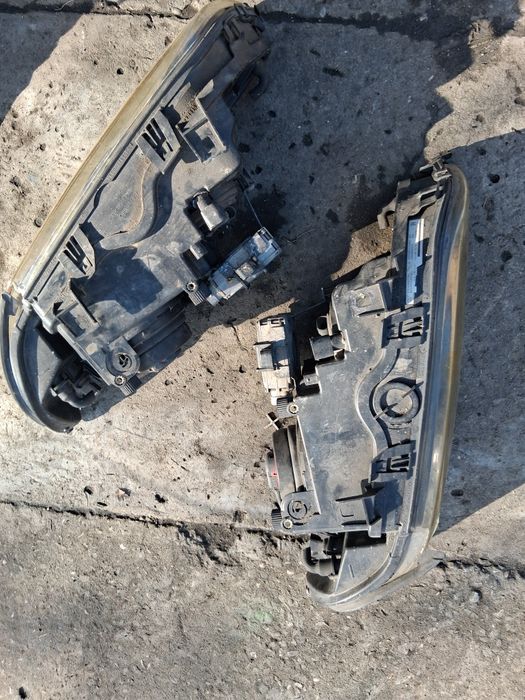 Faruri BMW e39 cu Xenon