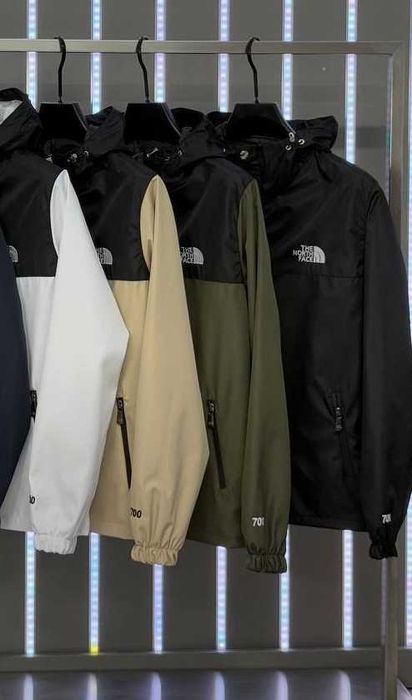 The North Face, спортно яке с качулка