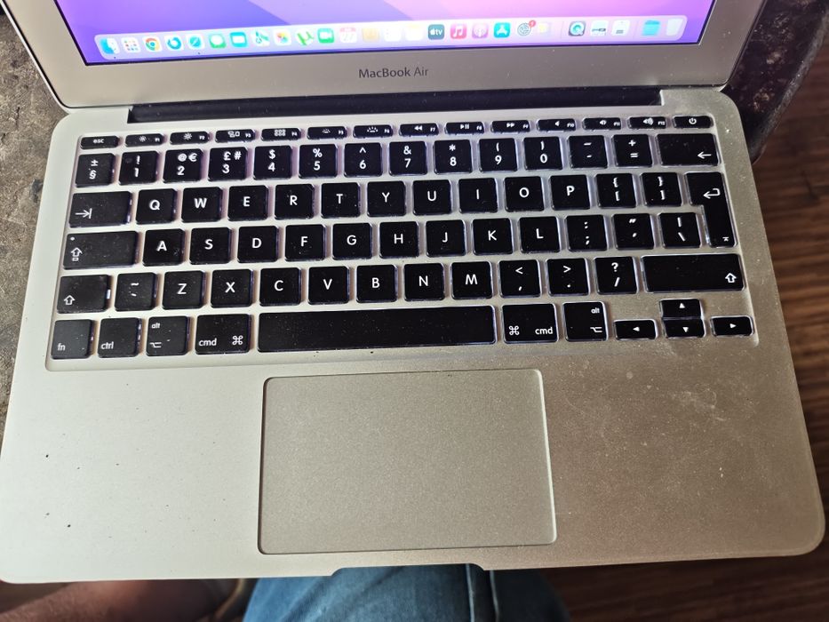 MacBook air 11,6, 8 GB RAM, 128 GB SSD