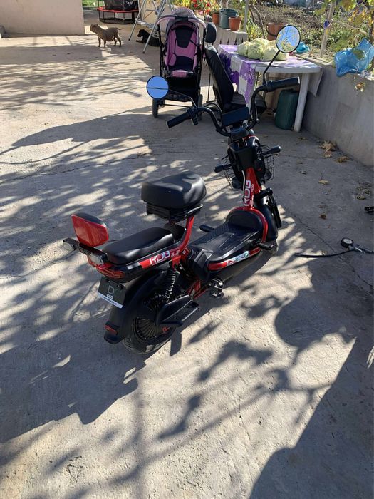 Vând Scuter Electric