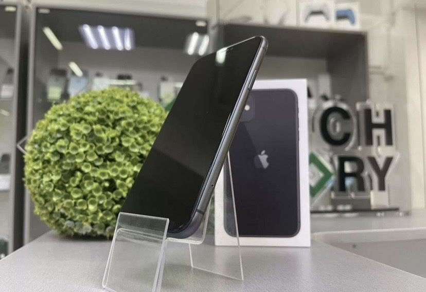 iPhone 11 с гарантией