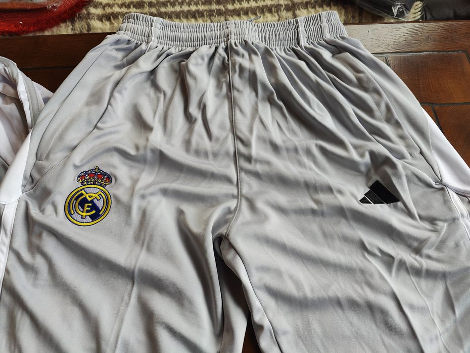 Тренировъчен футболен екип Real Madrid сезон 25/26