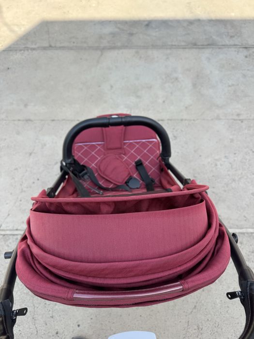 Детская удобная коляска