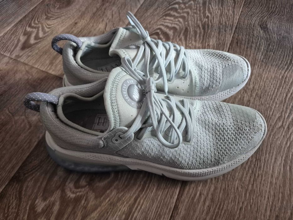 Маратонки Nike като нови