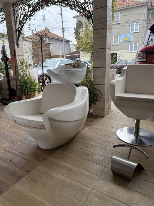 Промоция - Фризьорско оборудване 3 стола + измивна колона