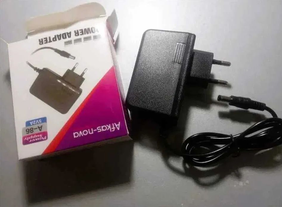 зарядка, блок питания на 5 вольт (5v )