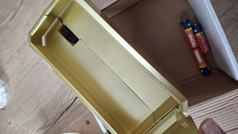 Пистолет за банкноти