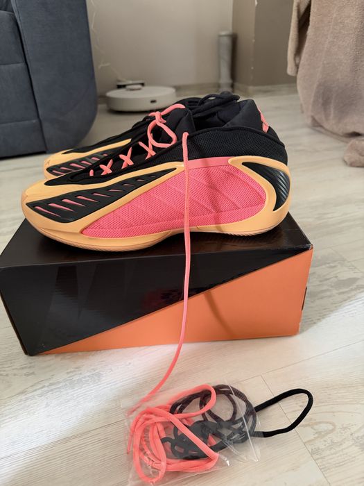 Adidas Anthony Ednwards 2