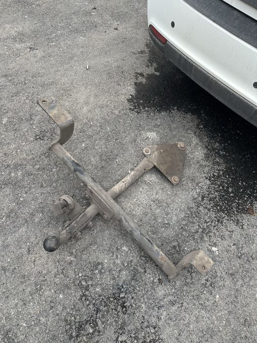 Фаркоп приора в отличном состоянии