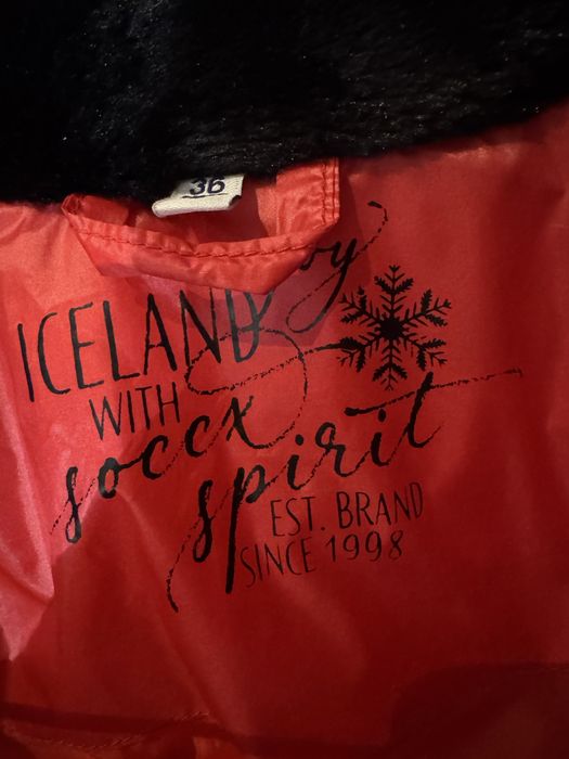 Geaca in stare foarte buna