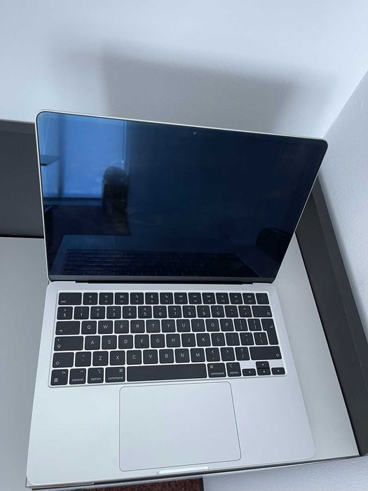 Лаптоп Apple MacBook Air M2 13" 256GB