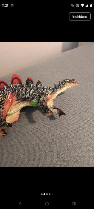 Dinozaur din plastic cauciucat cu sunete