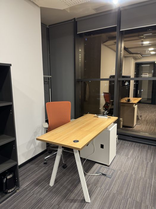 Сдаётся рабочее место в офисе