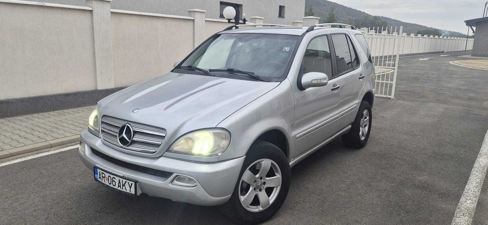 Mercedes-Benz ML W163 2.7 CDI Diesel 163 CP 4x4 Automat 2004