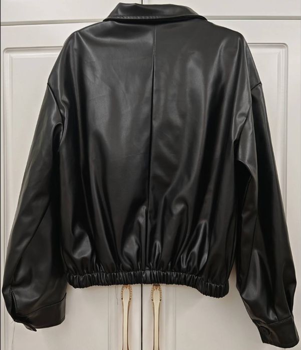 Новая кожаная куртка