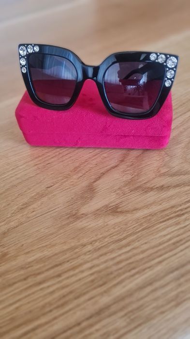 Дамски слънчеви очила