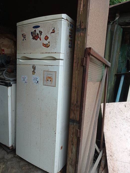 Продам холодильник ARDO б/у