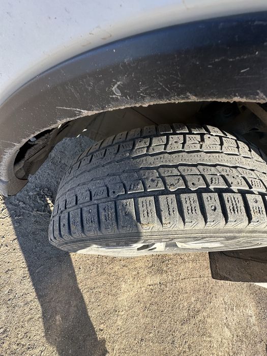 Продается шины 225/65/17