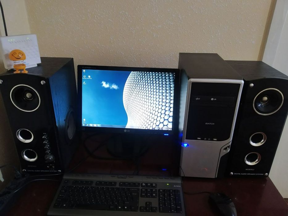 Kompyuter LG monitor 19