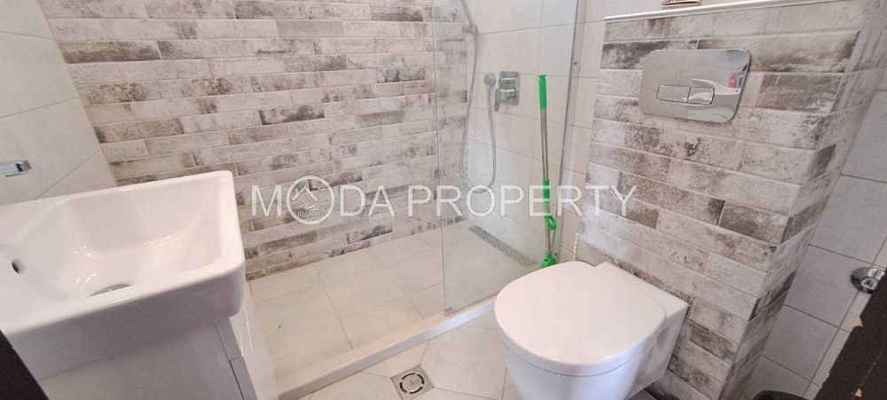 Двуетажна къща в Кошарица – напълно обновена и готова за нанасяне!