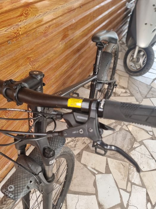 Продам велосипед giant roam4