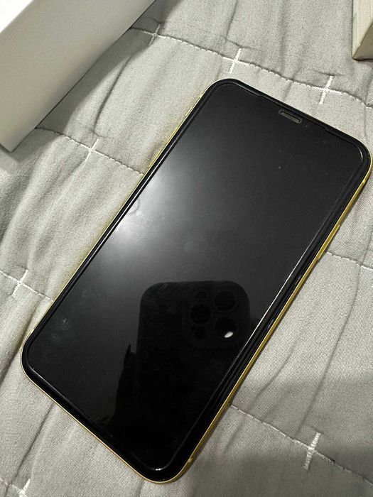 Iphone 11 продам в идеальном состояний