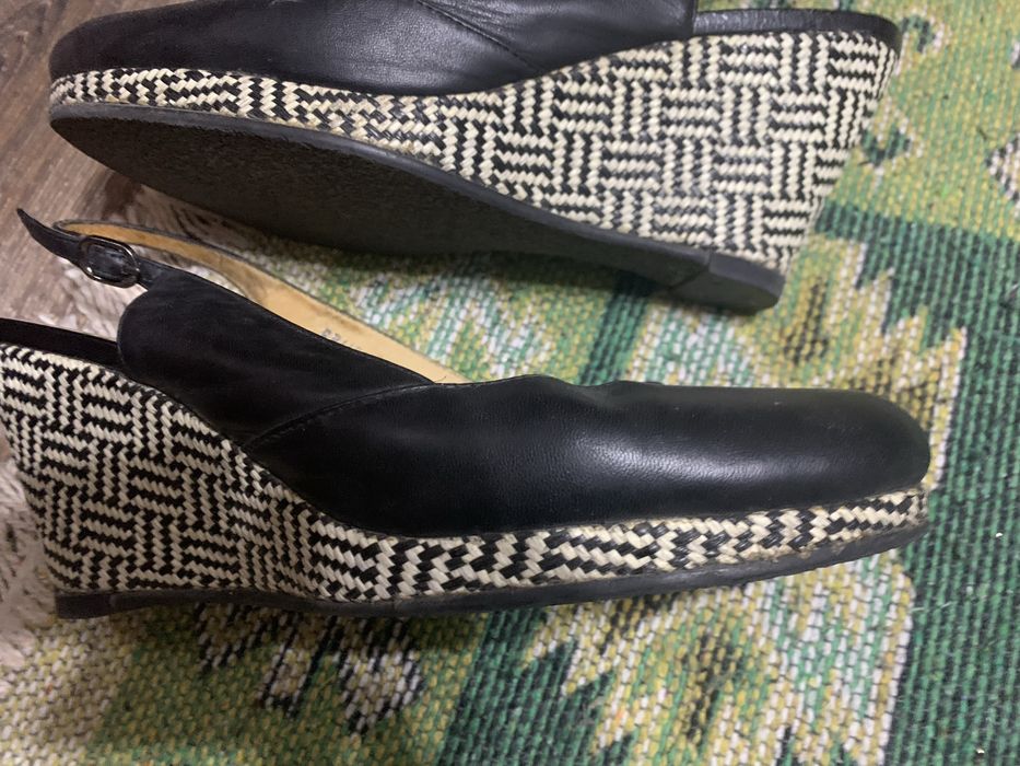 Продаются туфли выходные