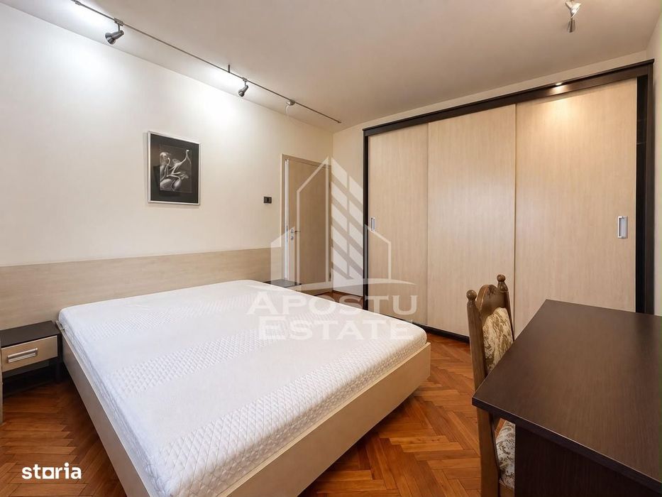 Apartament 3 camere zona Vlaicu