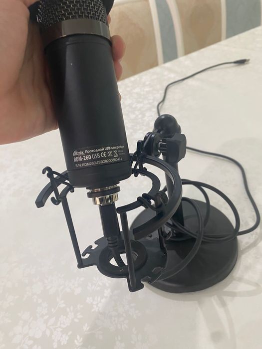 Продам микрофон Ritmix