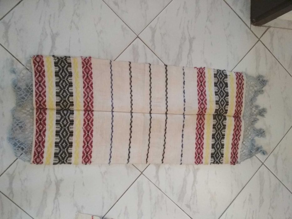 Месали ръчно тъкани