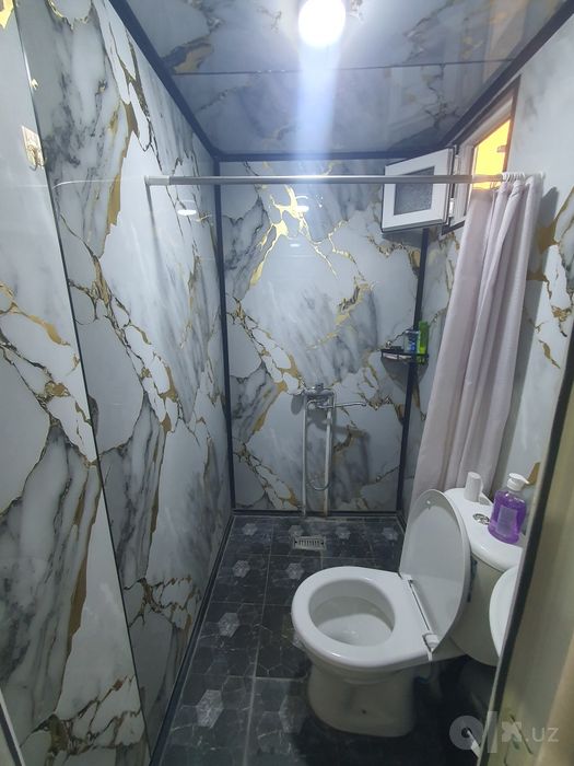 Bulvarda  Student qizlar uchun yotoq xona  4 ta joy qolgan [ hovli]