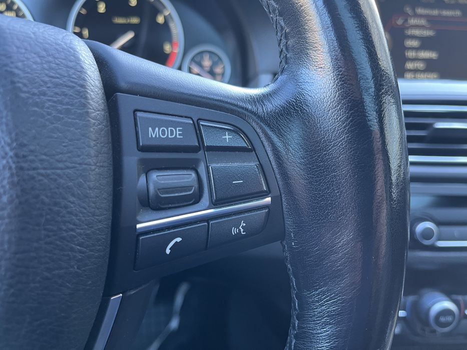 BMW 520 f11 2011г.