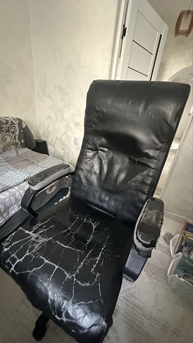 Офисное| Компьютерное кресло почти даром