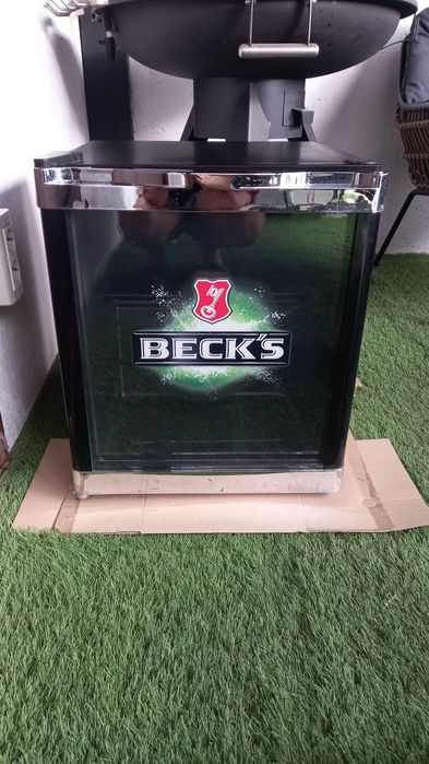 Mini frigider BECKS