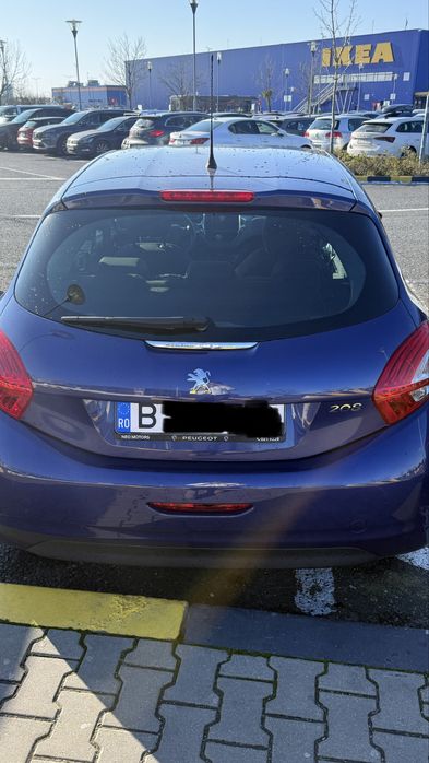 Peugeot 208 – 2015 | 1.2 benzină