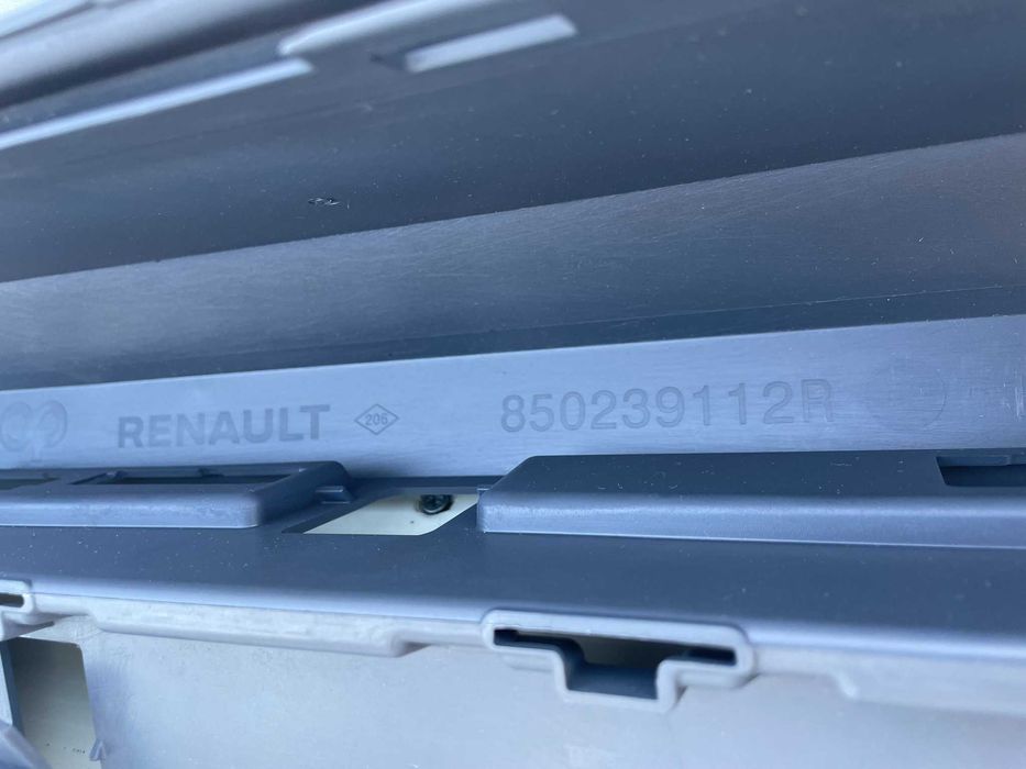 Bara spate Renault Rafale noua originala Renault