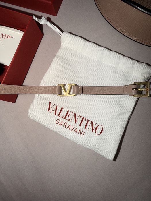 Valentino Garavani V Logo Дамска Кожена Чанта