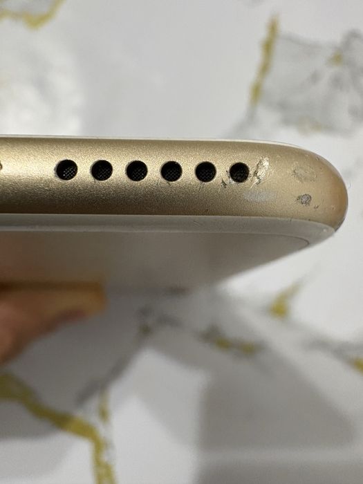 iPhone 7 (128GB). 66% ёмкость