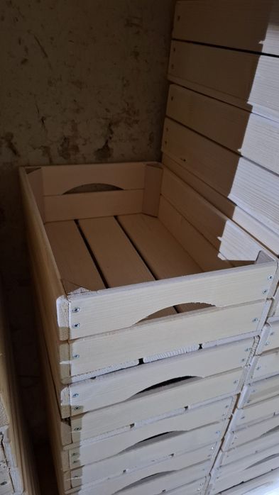 Дървени щайги за подаръчни комплекти