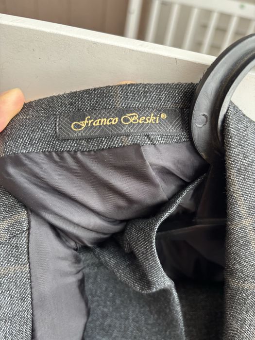 Костюм тройка размер 46 Турция