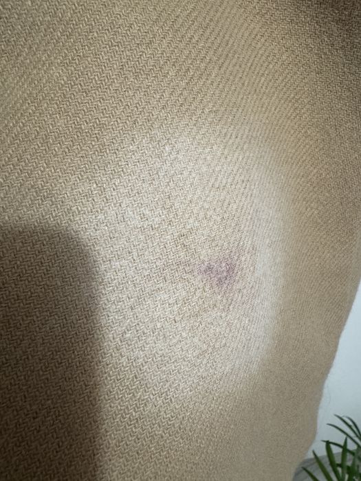 Palton bej camel Zara Manteco cambrat marimea M cu defect