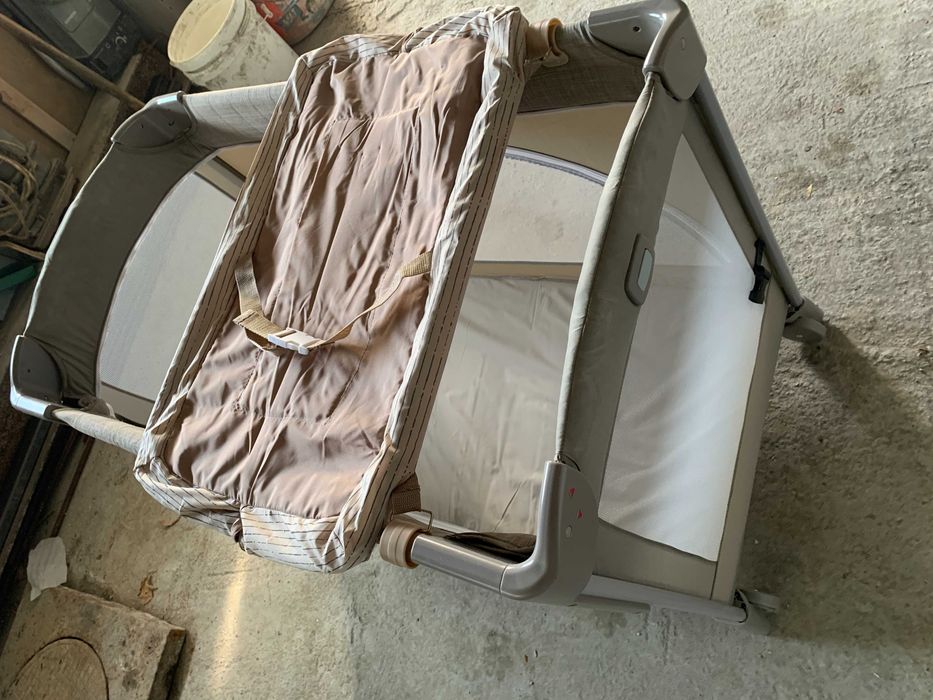 Patut pliabil de voiaj cu masa de infasat JOIE Kubbie Satellite