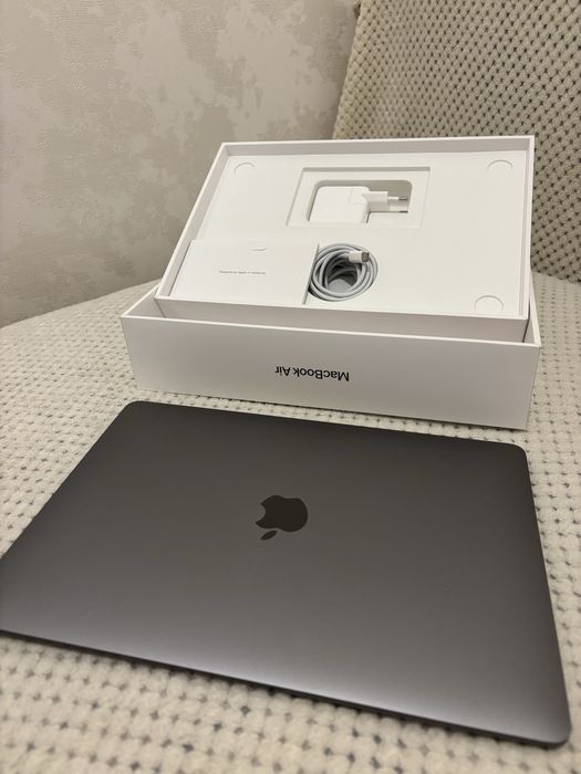 Macbook air 13 M1 АКБ 100%