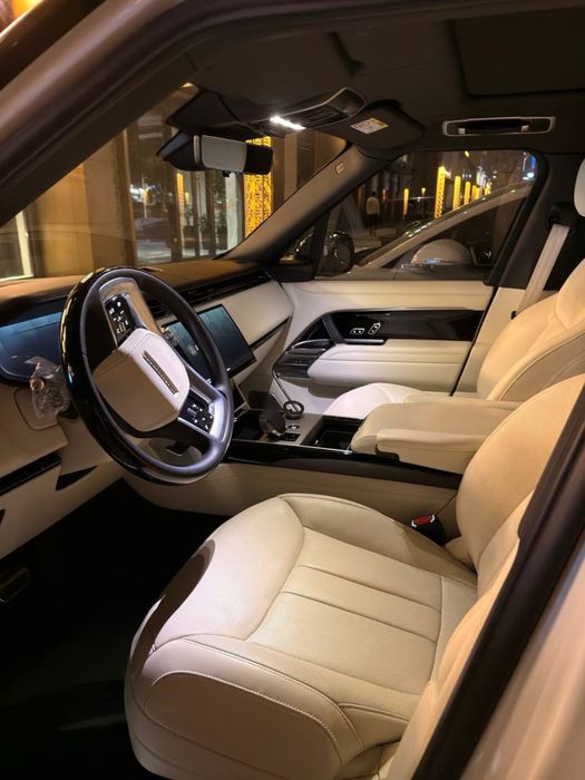 Range Rover P 530 Long  2024 год