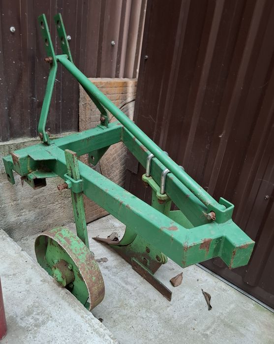 Tractor Kubota B7200 4x4 cositoare plug