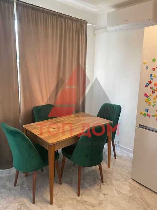 Дава се под наем Тристаен апартамент в Варна, ВИНС - 75 кв.м за 561 € - Снимка #1