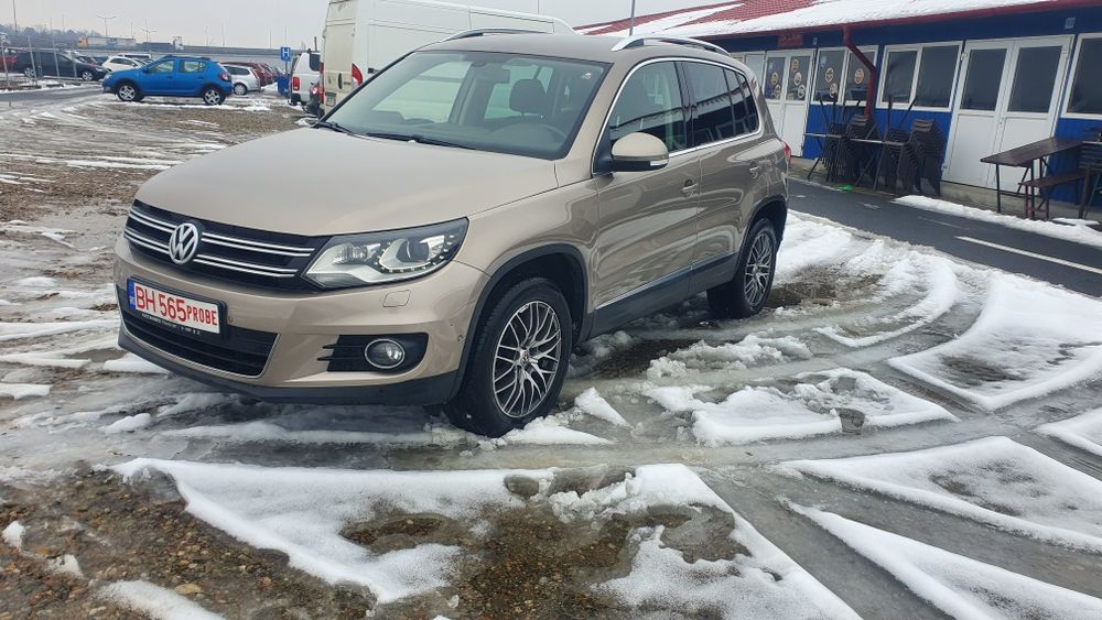 Tiguan formotion 2013 DSG 2.0 140 cp Navigatie Bixenon Leduri incalzir