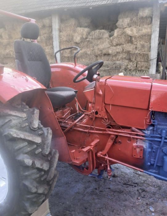 Vând Tractor stare functionala