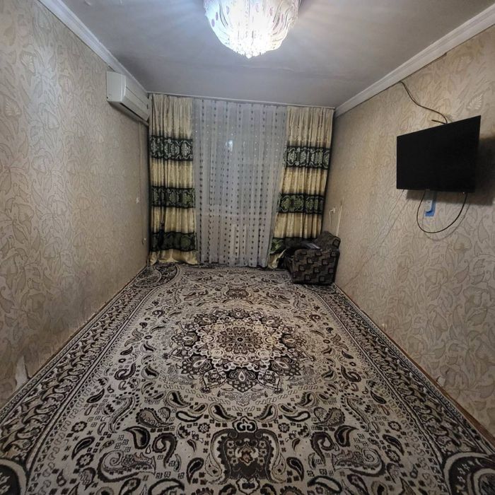 Ракат Махалля 1/1/4 кирпич 35 кв.м. Срочно.